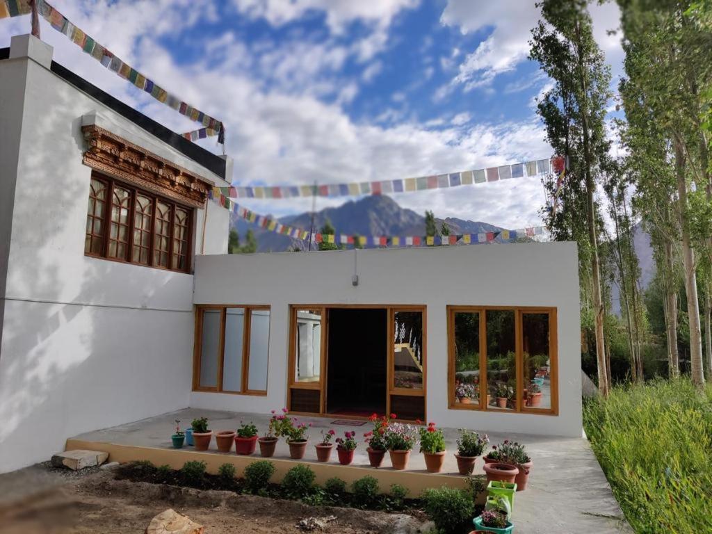 Sernang Homestay Hundar Exterior foto
