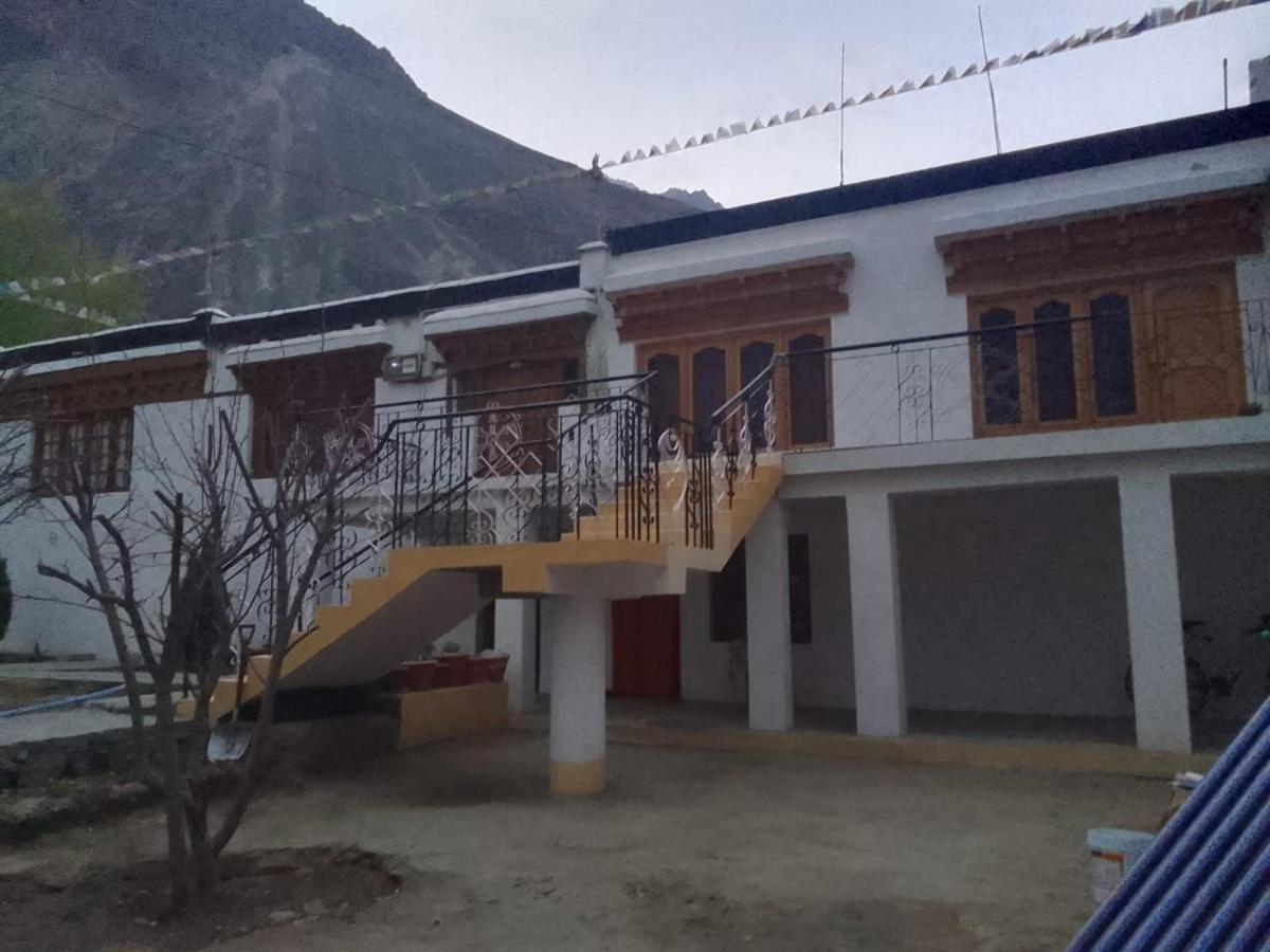 Sernang Homestay Hundar Exterior foto